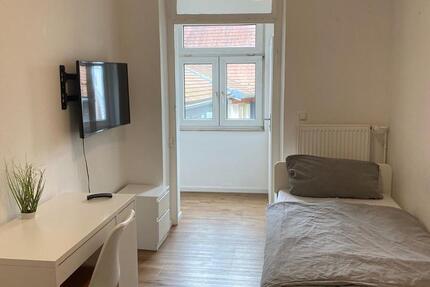 Wohnen auf Zeit Schweinfurt Gartenstadt - 4 Zimmer, 160 m&sup2;, 490&euro; | Angebot:25436671