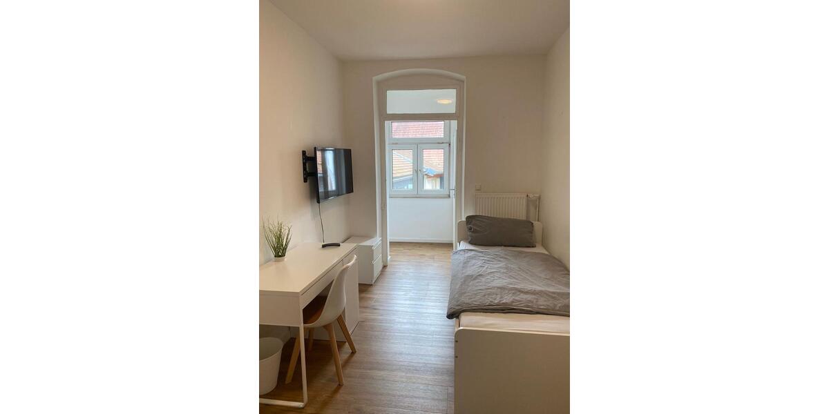 Wohnen auf Zeit Schweinfurt Gartenstadt - 4 Zimmer, 160 m&sup2;, 490&euro; | Angebot:25436671