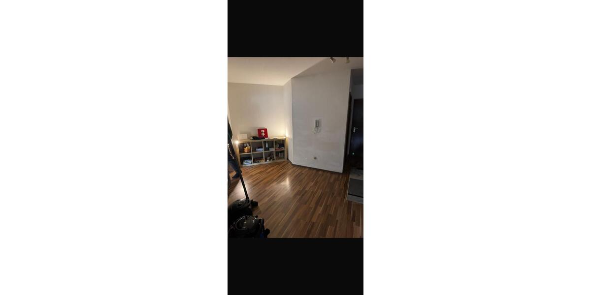Etagenwohnung Eningen unter Achalm - 3 Zimmer, 83 m&sup2;, 1.440&euro; | Angebot:26593078