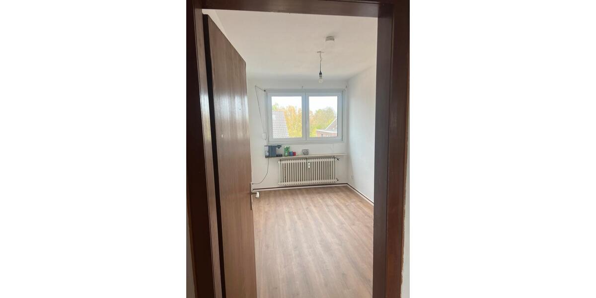 Dachgeschoßwohnung Würselen - 3 Zimmer, 65 m&sup2;, 650&euro; | Angebot:26384316