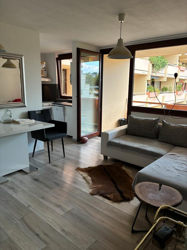 Schöne 2 Zimmer Wohnung zur Zwischenmiete