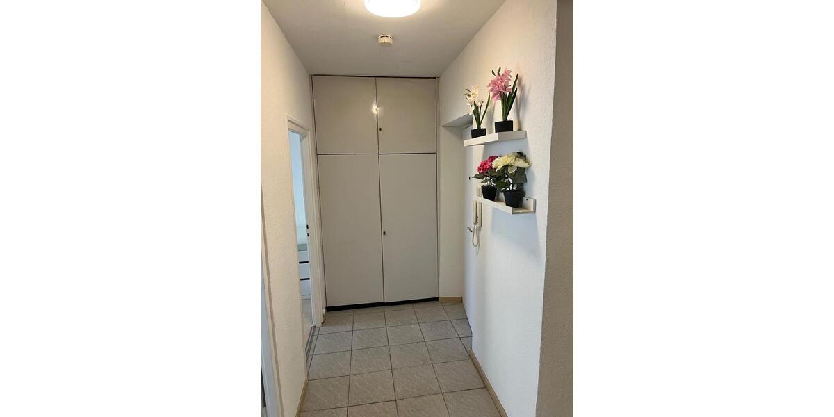 Etagenwohnung Nürnberg Gleißhammer - 4 Zimmer, 90 m&sup2;, 360&euro; | Angebot:25983263