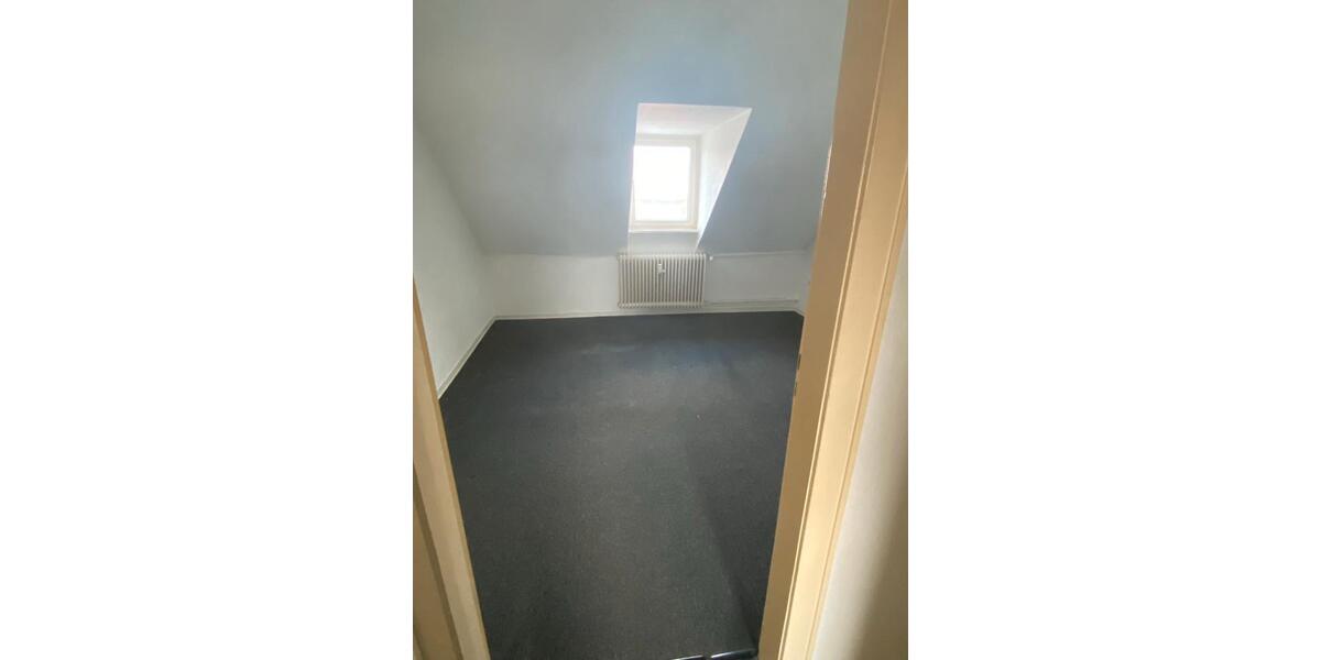 Nachmiete 3 Zimmer Wohnung in Zentraler lage 3 zimmer