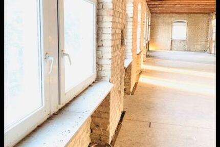 Lagerfläche 10-400 qm Loft Büro Selfstorage Keller zimmer