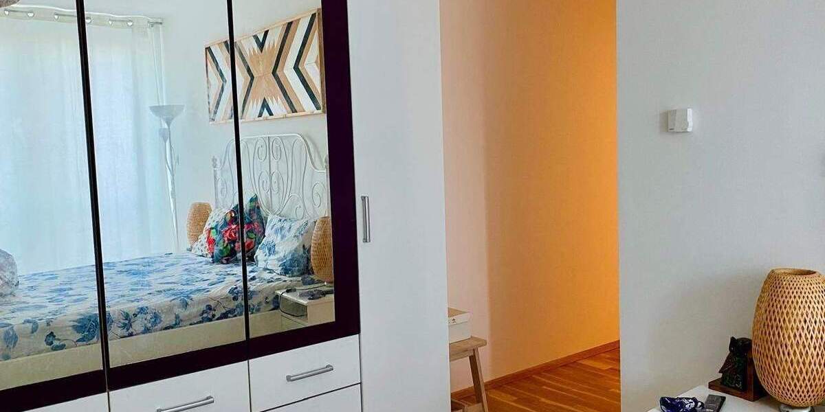 Etagenwohnung Fürth Stadeln - 4 Zimmer, 130 m&sup2;, 1.750&euro; | Angebot:26219308