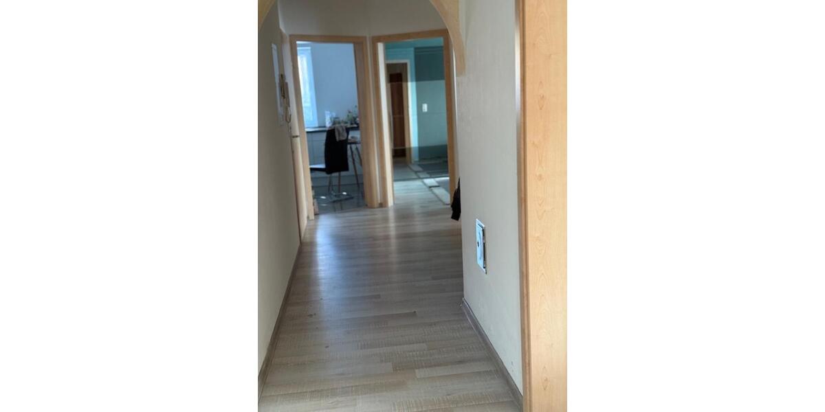 Erdgeschoßwohnung Dingolshausen - 3 Zimmer, 75 m&sup2;, 495&euro; | Angebot:23851153