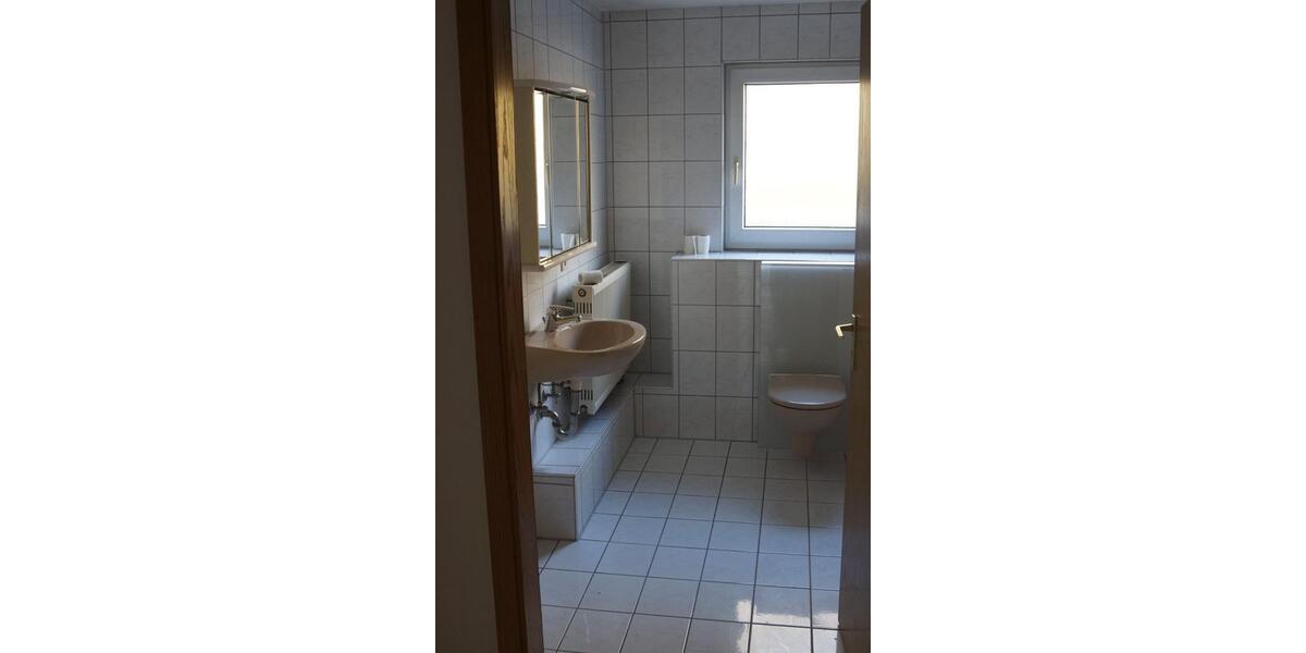 Dachgeschoßwohnung Heidenheim an der Brenz Aufhausen - 2 Zimmer, 73 m&sup2;, 700&euro; | Angebot:26393613