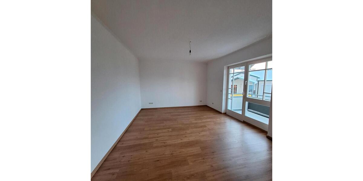 Etagenwohnung Waldmünchen - 2 Zimmer, 62 m&sup2;, 450&euro; | Angebot:24830369