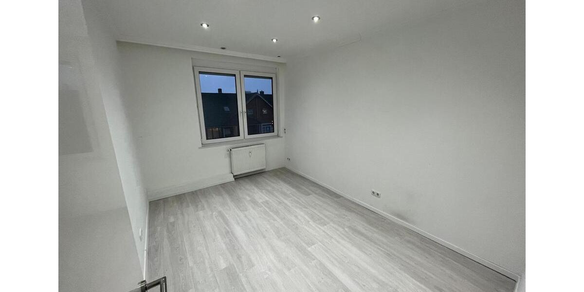 Etagenwohnung Geesthacht - 4 Zimmer, 105 m&sup2;, 1.510&euro; | Angebot:26387152