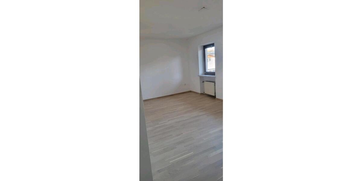 Etagenwohnung Prackenbach - 1 Zimmer, 35 m&sup2;, 350&euro; | Angebot:25542972