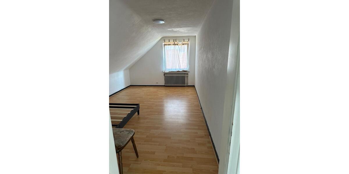 Dachgeschoßwohnung Stolzenau - 2 Zimmer, 35 m&sup2;, 390&euro; | Angebot:25853407
