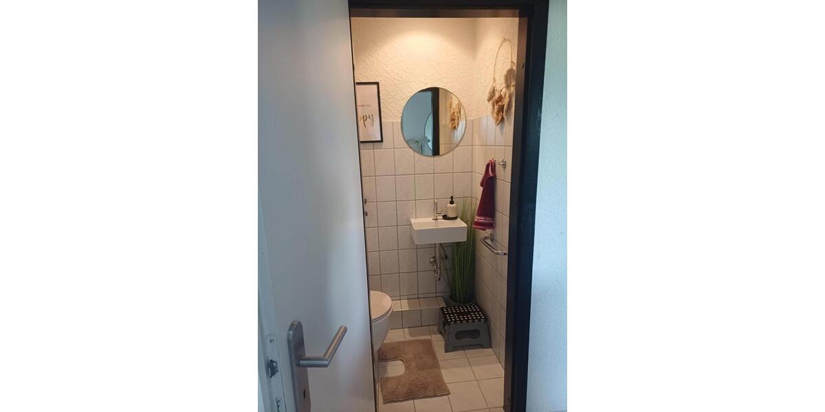Etagenwohnung Kassel Niederzwehren - 4 Zimmer, 84 m&sup2;, 900&euro; | Angebot:26563546
