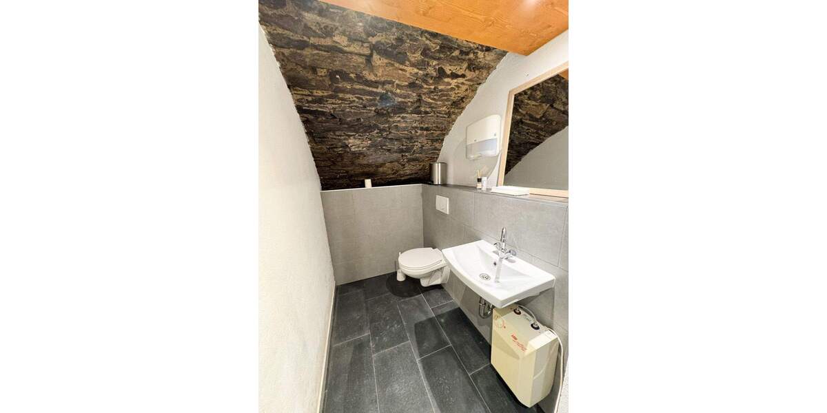 Gewerbeobjekt Schwarzenberg Hofgarten - 5 Zimmer, 1.800&euro; | Angebot:25744566