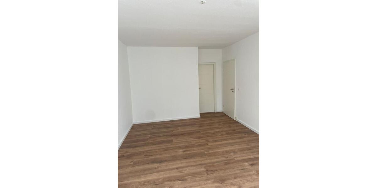 Etagenwohnung Zschopau - 3 Zimmer, 58 m&sup2;, 378&euro; | Angebot:25906747