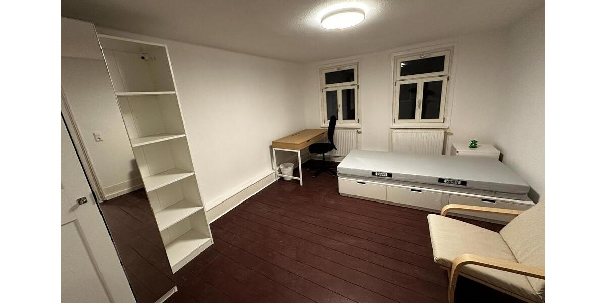 Wohnen auf Zeit Esslingen am Neckar - 4 Zimmer, 90 m&sup2;, 550&euro; | Angebot:23732599