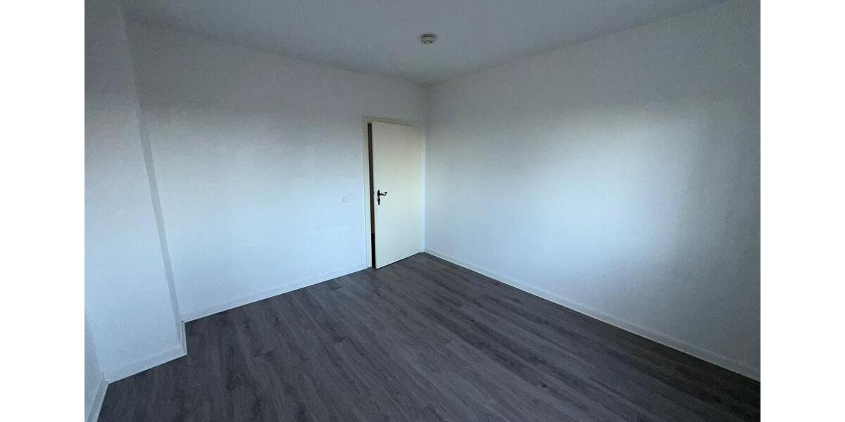 Etagenwohnung Elsterwerda - 2 Zimmer, 56 m&sup2;, 350&euro; | Angebot:26677796