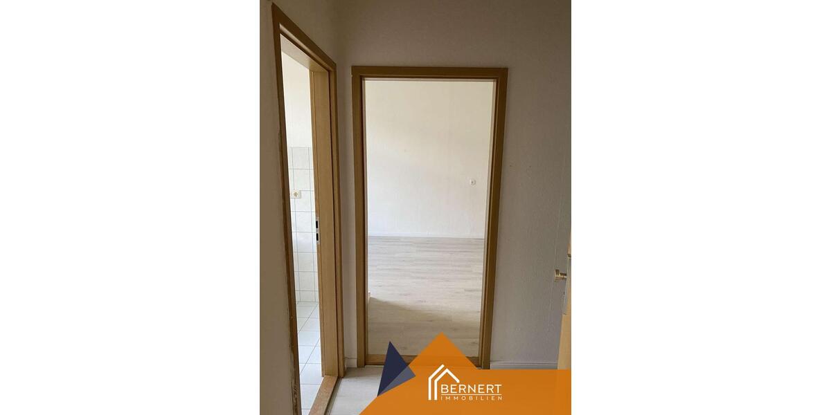 Etagenwohnung Oelsnitz (Vogtland) - 1 Zimmer, 33 m&sup2;, 230&euro; | Angebot:25131601