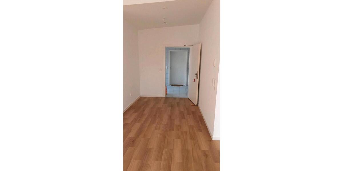 Dachgeschoßwohnung Philippsburg - 3 Zimmer, 61 m&sup2;, 790&euro; | Angebot:26663456