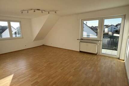 Wohnung zum Mieten in Rödermark 1.150 € 97 m² 3.5 zimmer