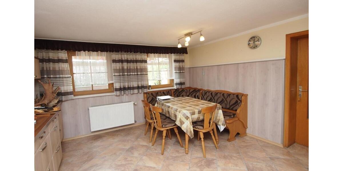 Einfamilienhaus Haibach - 8 Zimmer, 260 m&sup2;, 1.200&euro; | Angebot:26634669
