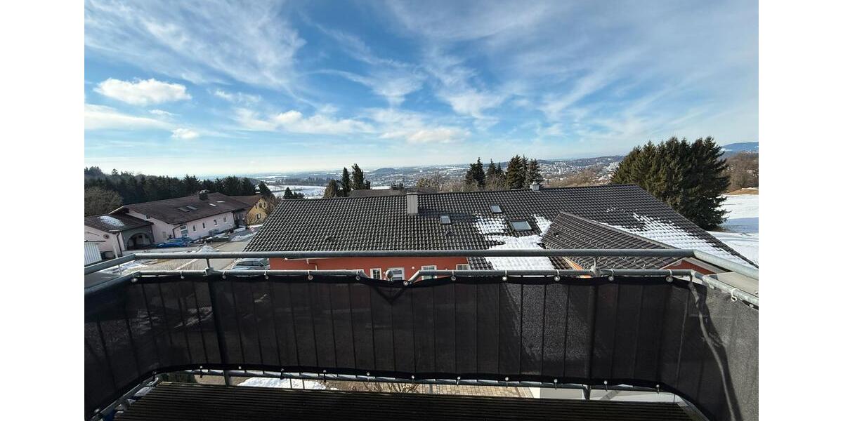 Dachgeschoßwohnung Deggendorf - 3 Zimmer, 95 m&sup2;, 800&euro; | Angebot:24704526