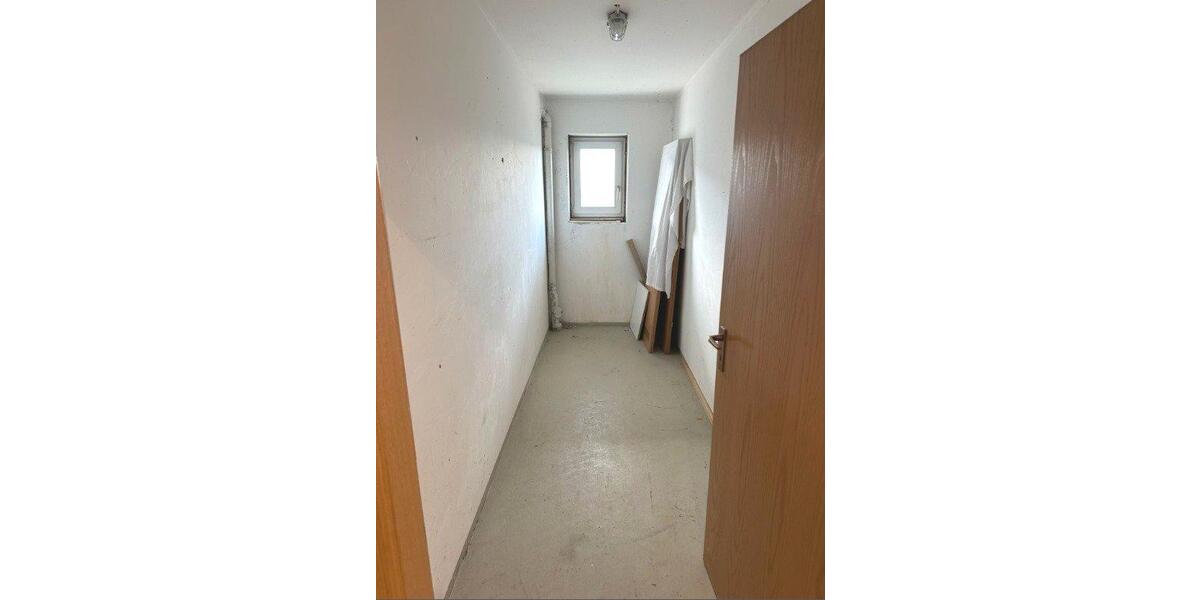 Etagenwohnung Sinsheim - 3 Zimmer, 79 m&sup2;, 1.000&euro; | Angebot:26580141