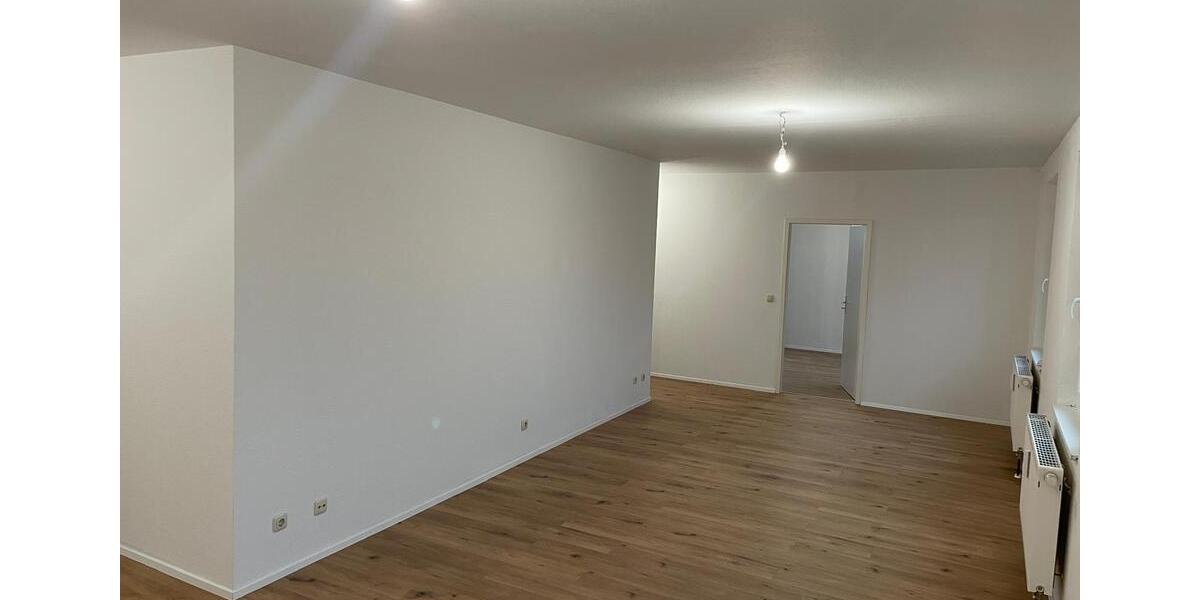 Etagenwohnung Apolda - 2 Zimmer, 75 m&sup2;, 545&euro; | Angebot:26337118