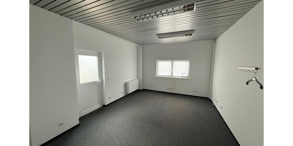 Gewerbeobjekt Winterberg - 2.400&euro; | Angebot:24524462