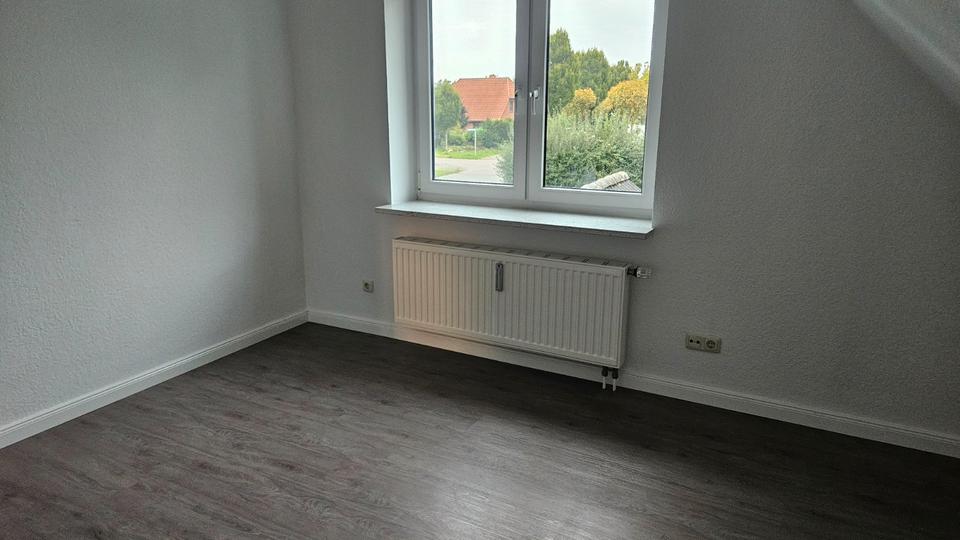 Dachgeschoßwohnung Heide - 3 Zimmer, 60 m&sup2;, 650&euro; | Angebot:27634851