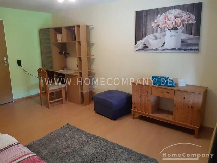 1 möbliertes Zimmer in einer 3 Zi.Whg. bzw. 3er Wohnetage. zimmer