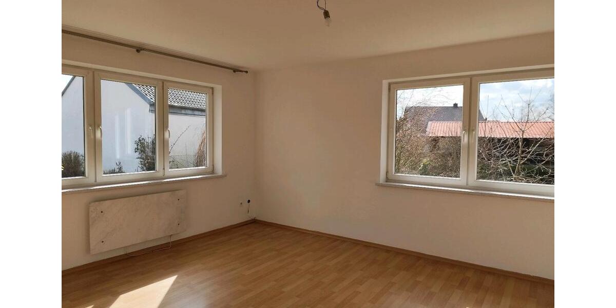 Etagenwohnung Wallersdorf - 5 Zimmer, 105 m&sup2;, 880&euro; | Angebot:26525686