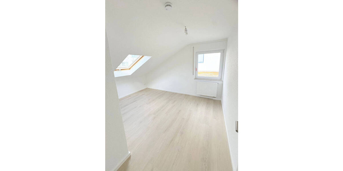 Etagenwohnung Winnenden - 4 Zimmer, 81 m&sup2;, 1.150&euro; | Angebot:26753429