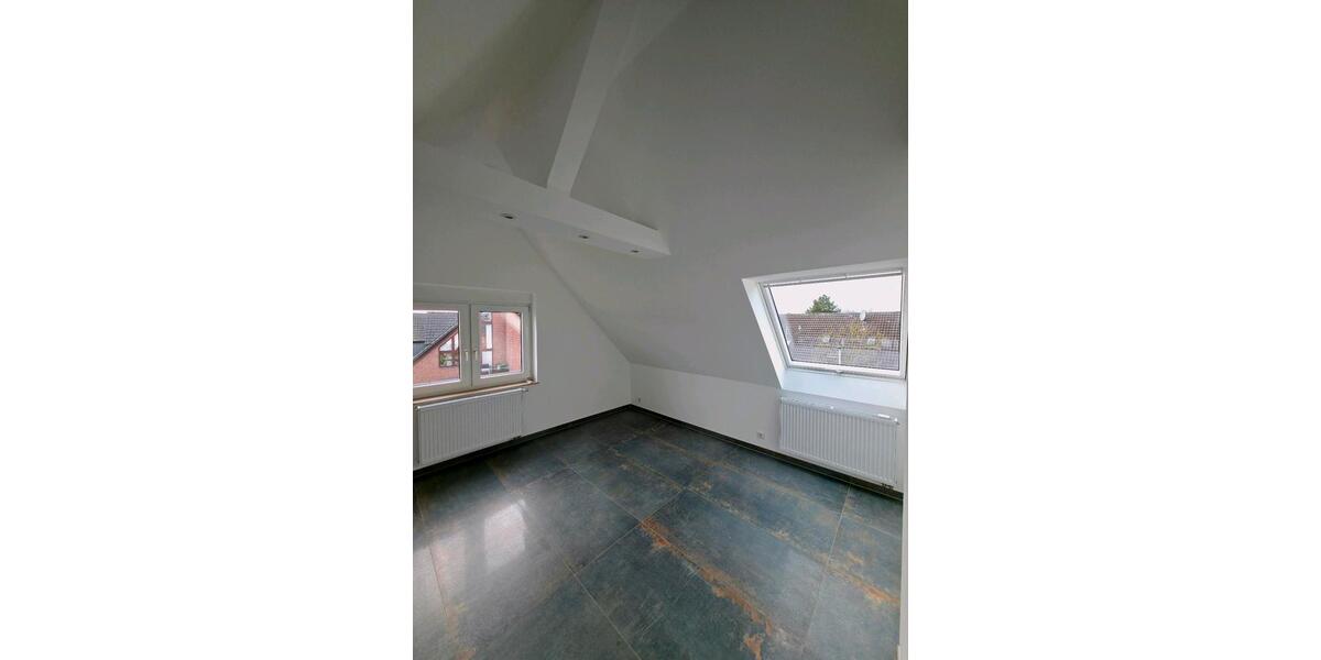 Charmante Dachgeschosswohnung in Kaarst 1 zimmer