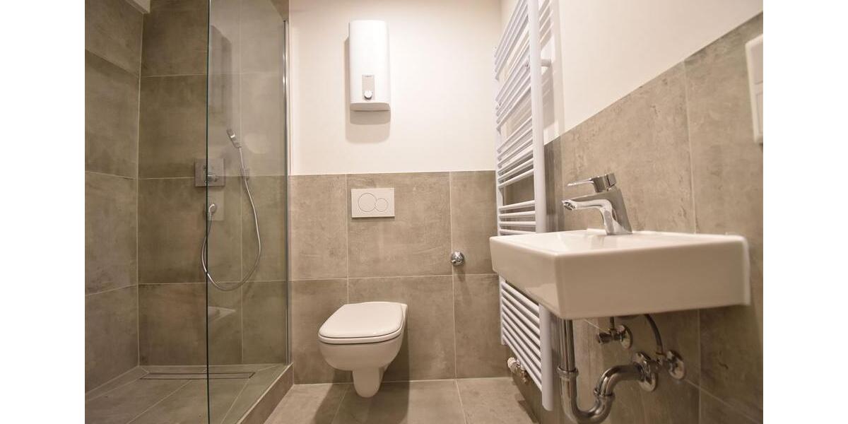 Etagenwohnung Düsseldorf Heerdt - 2 Zimmer, 48 m&sup2;, 1.100&euro; | Angebot:26620774