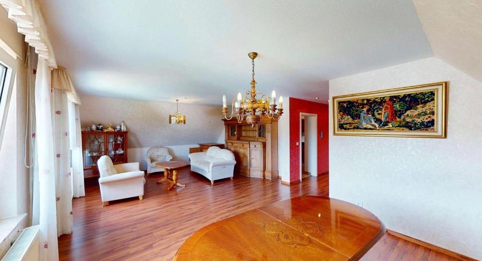 Dachgeschoßwohnung Obernkirchen - 4 Zimmer, 118 m&sup2;, 900&euro; | Angebot:26040021