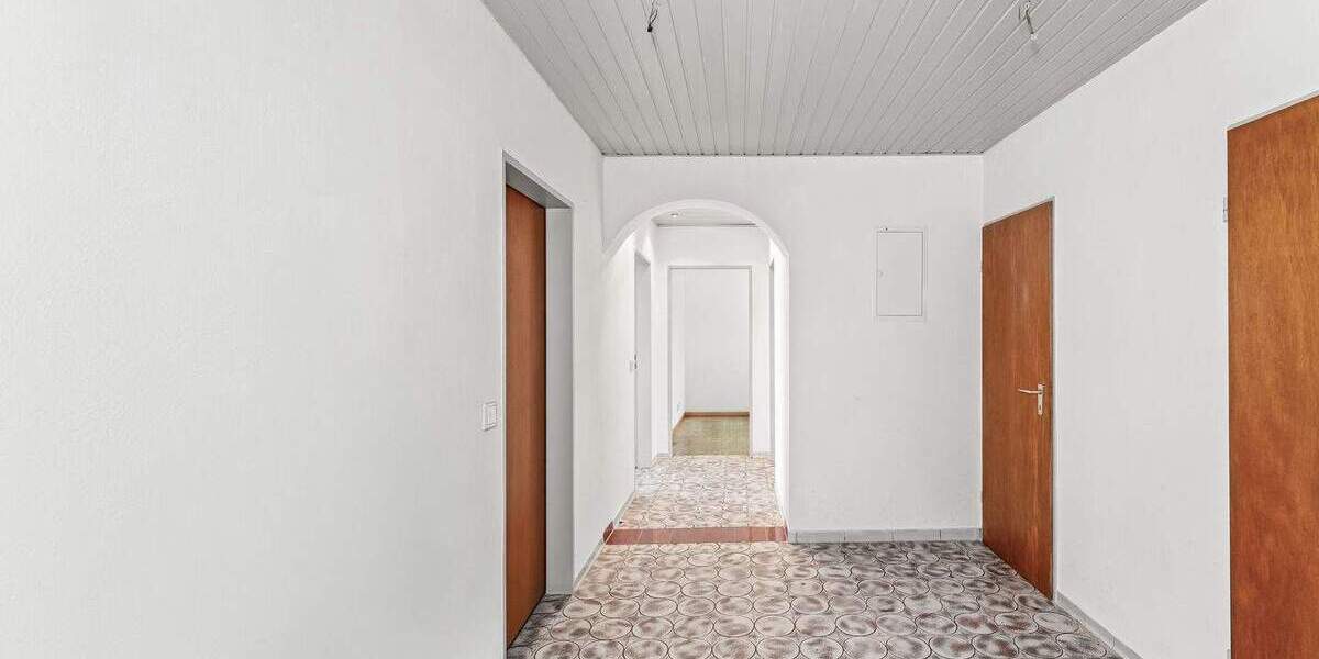 Etagenwohnung Fürth Unterfürberg - 4 Zimmer, 125 m&sup2;, 1.595&euro; | Angebot:25356016