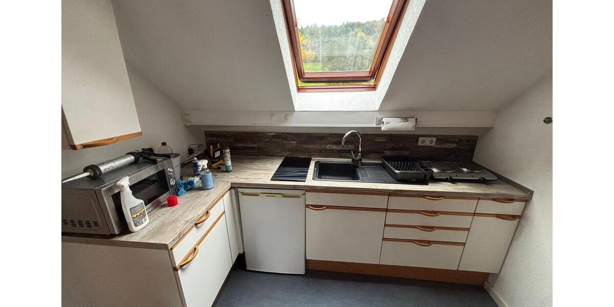 Dachgeschoßwohnung Meschede - 1 Zimmer, 35 m&sup2;, 1.234&euro; | Angebot:25052525