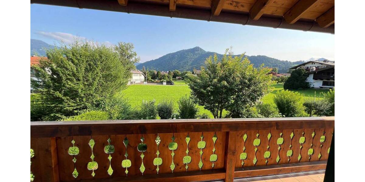 Doppelhaushälfte Bad Wiessee - 6 Zimmer, 165 m&sup2;, 4.000&euro; | Angebot:25958538