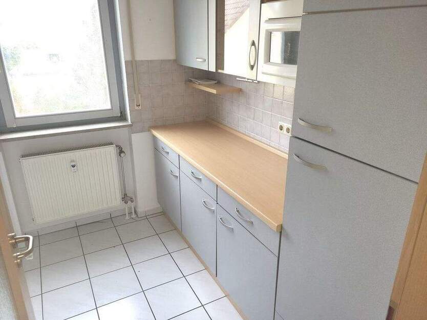 Charmante 2 Zimmer DG-Wohnung mit Balkon, EBK uvm. in Wendelstein OT.