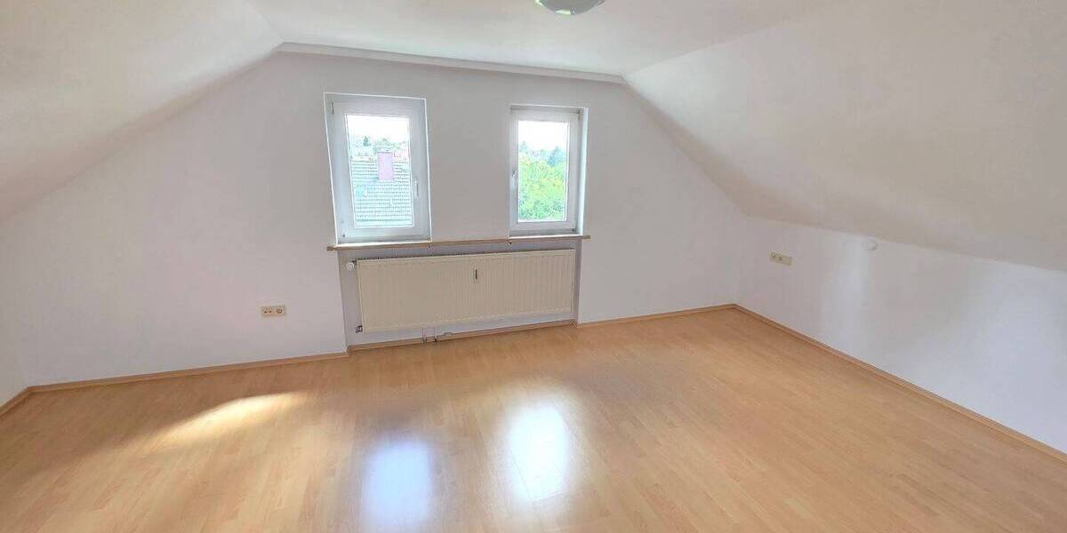 Etagenwohnung Coburg - 3 Zimmer, 55 m&sup2;, 440&euro; | Angebot:26835541