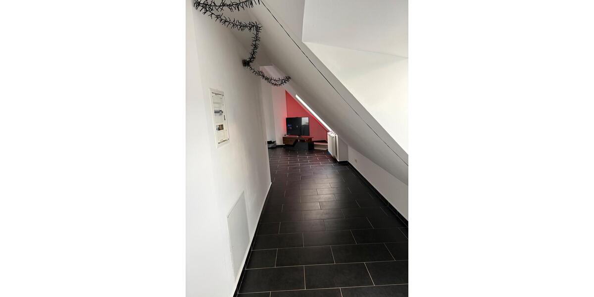 Etagenwohnung Sundern (Sauerland) - 4 Zimmer, 120 m&sup2;, 900&euro; | Angebot:26615592