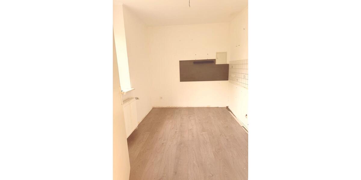 Etagenwohnung Krefeld Gellep-Stratum - 2 Zimmer, 68 m&sup2;, 890&euro; | Angebot:26396513