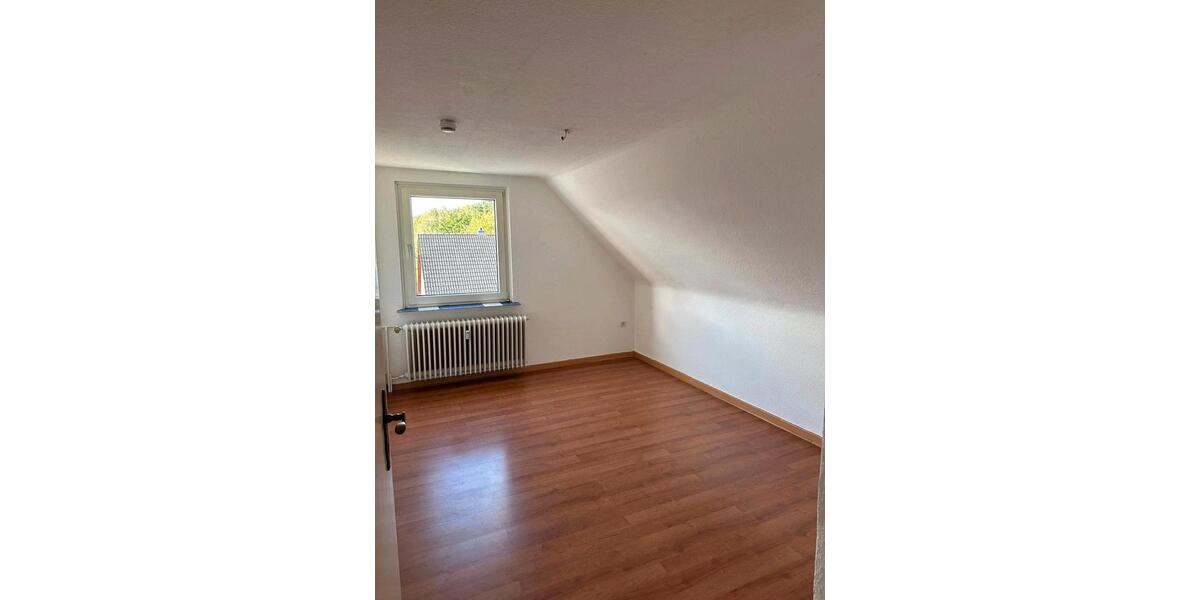Dachgeschoßwohnung Garbsen Berenbostel - 3 Zimmer, 57 m&sup2;, 620&euro; | Angebot:26681624