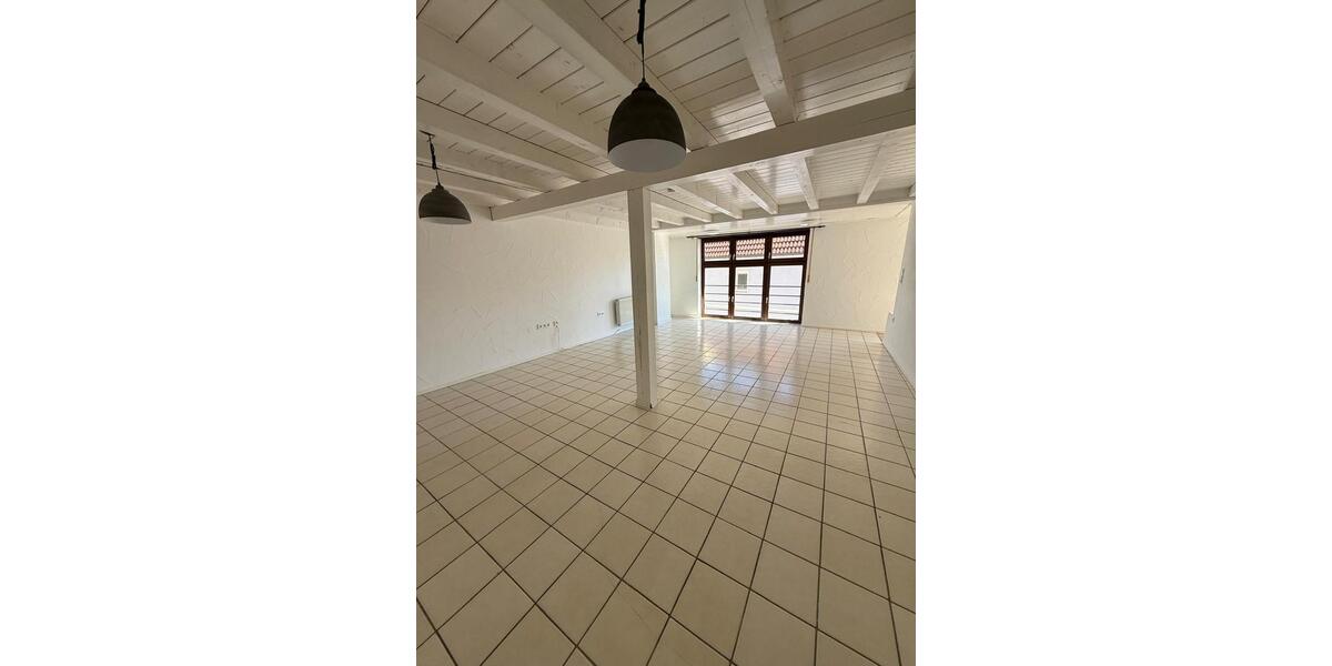 Etagenwohnung Kolitzheim - 2.5 Zimmer, 85 m&sup2;, 550&euro; | Angebot:26086251