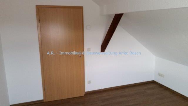 Dachgeschoßwohnung Bismark (Altmark) Badingen - 3 Zimmer, 82 m&sup2;, 560&euro; | Angebot:24846313