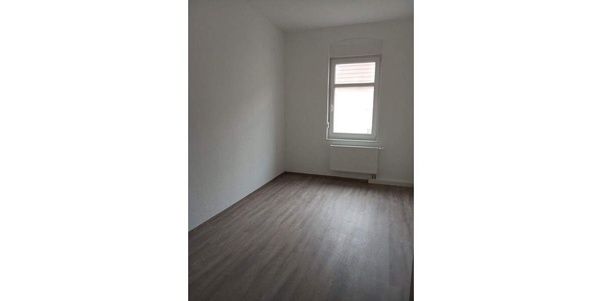 Etagenwohnung Eisenberg - 2 Zimmer, 53 m&sup2;, 360&euro; | Angebot:25662302