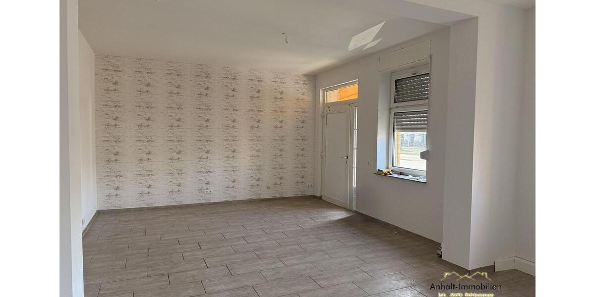 Erdgeschoßwohnung Bitterfeld-Wolfen Bitterfeld - 3 Zimmer, 85 m&sup2;, 560&euro; | Angebot:23740658