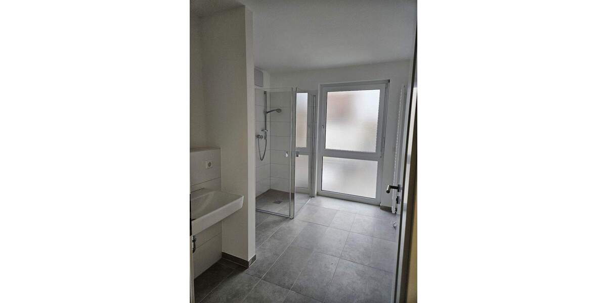 Etagenwohnung Stuttgart Untertürkheim - 3 Zimmer, 84 m&sup2;, 1.390&euro; | Angebot:25665160