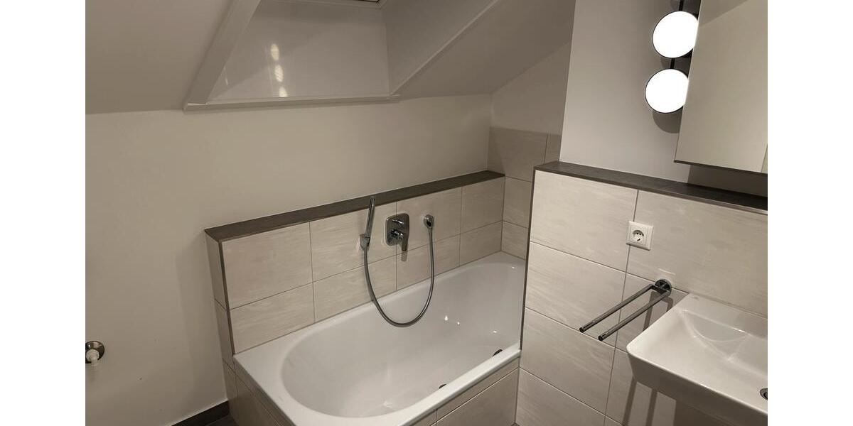 Wohnen auf Zeit Hausham - 7 Zimmer, 80 m&sup2;, 30&euro; | Angebot:26349815