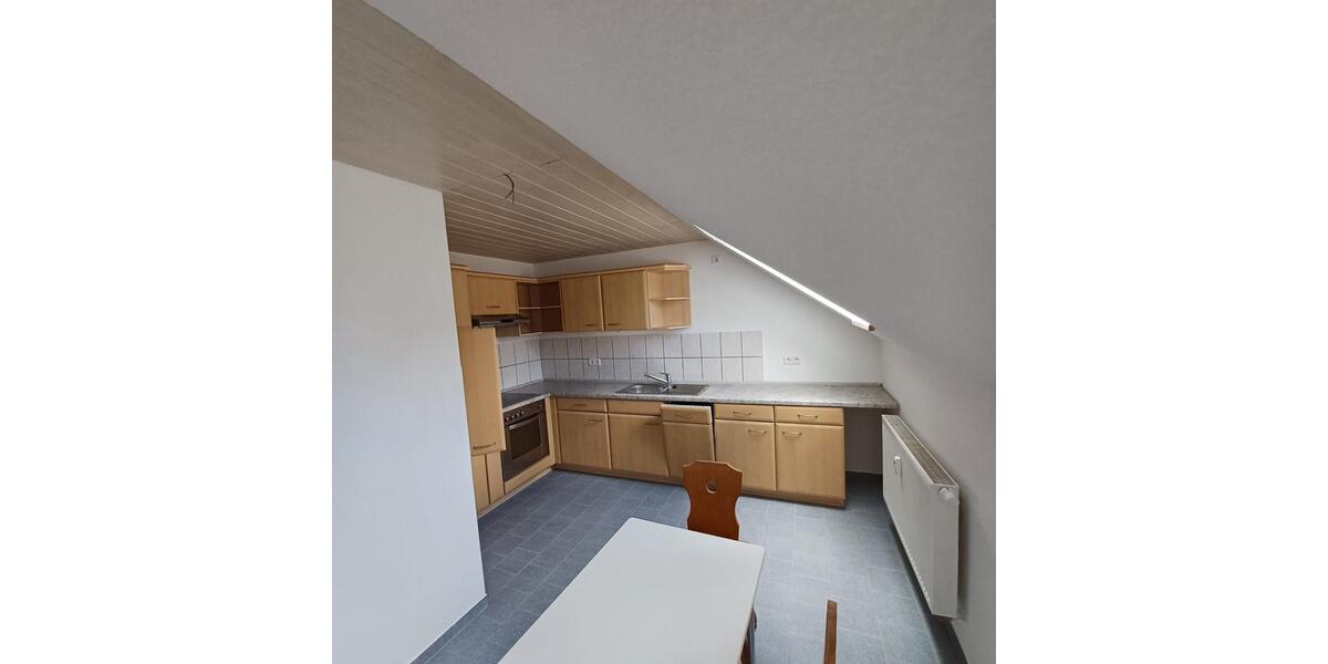 Dachgeschoßwohnung Wilkau-Haßlau Haßlau - 3 Zimmer, 67 m&sup2;, 385&euro; | Angebot:26547168